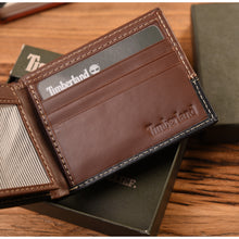 Timberland Men's Hunter Leather Passcase Wallet Trifold Wallet Hybrid D87242